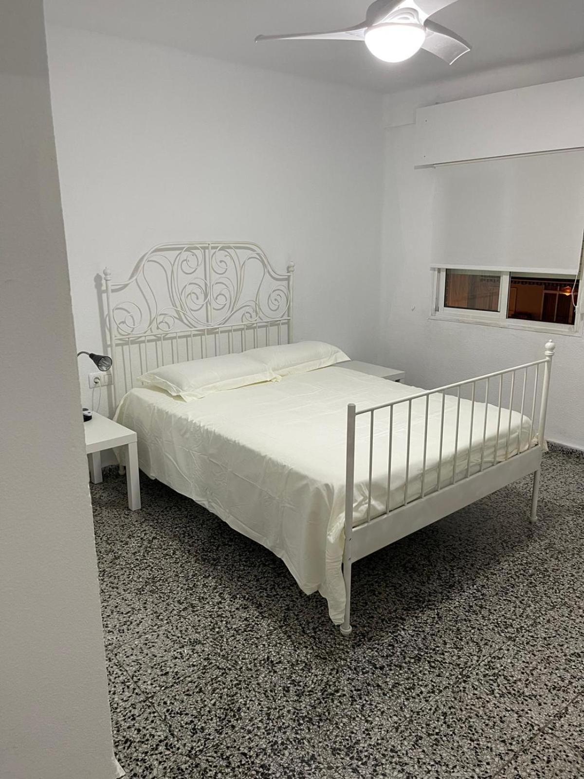 Apartamento De Habitaciones Privadas En El Centro De Málaga Esterno foto