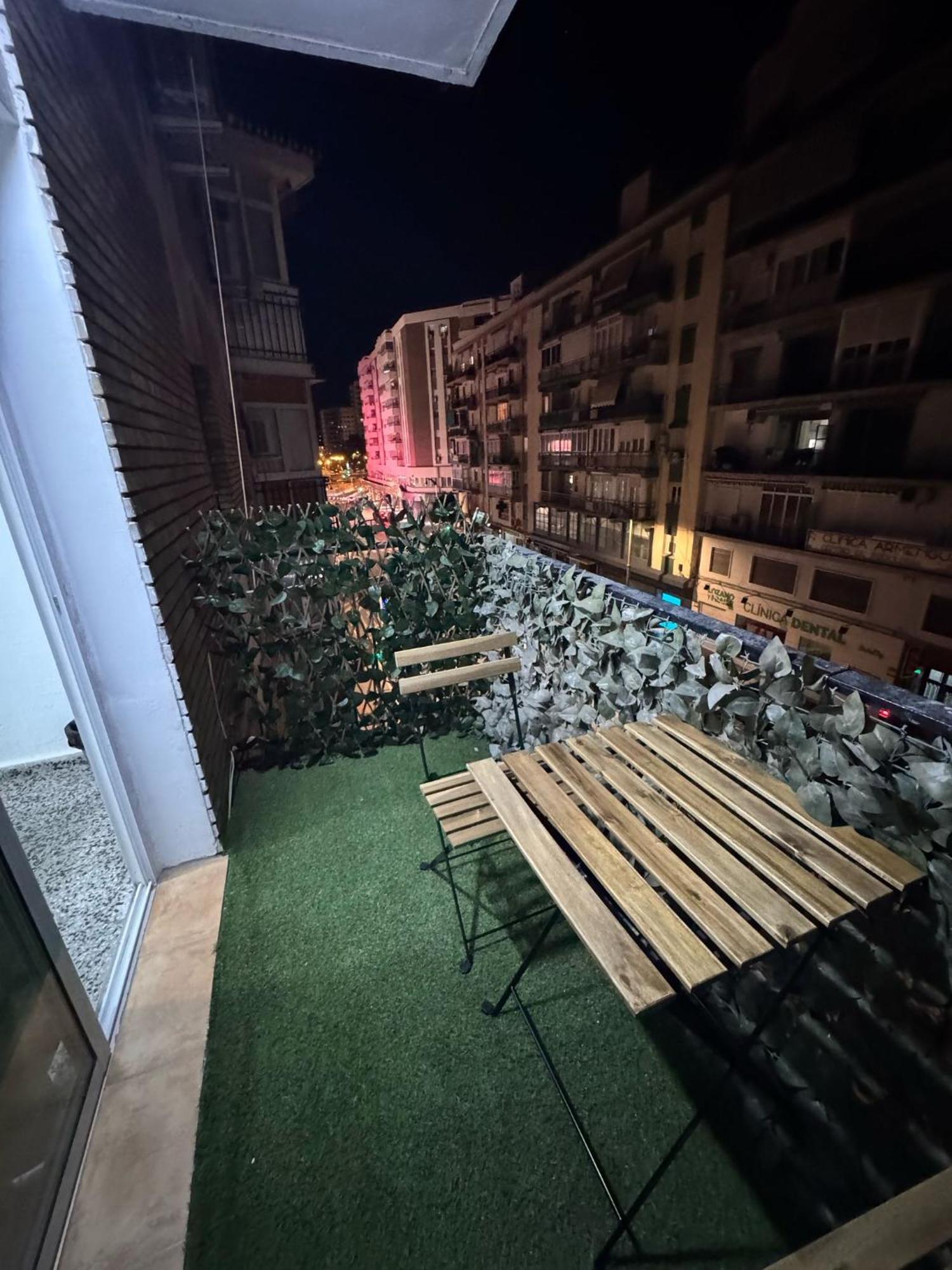 Apartamento De Habitaciones Privadas En El Centro De Málaga Esterno foto