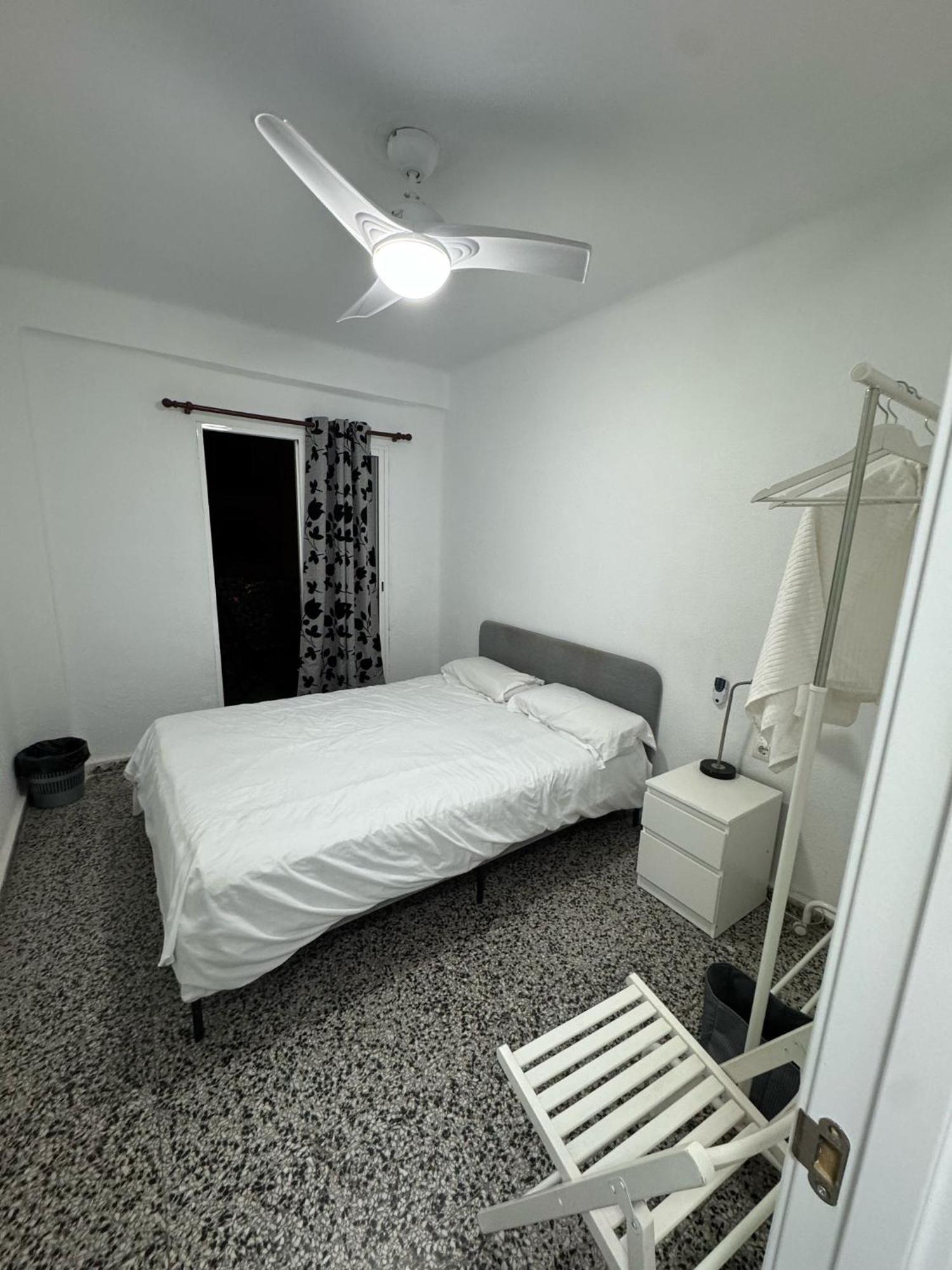 Apartamento De Habitaciones Privadas En El Centro De Málaga Esterno foto