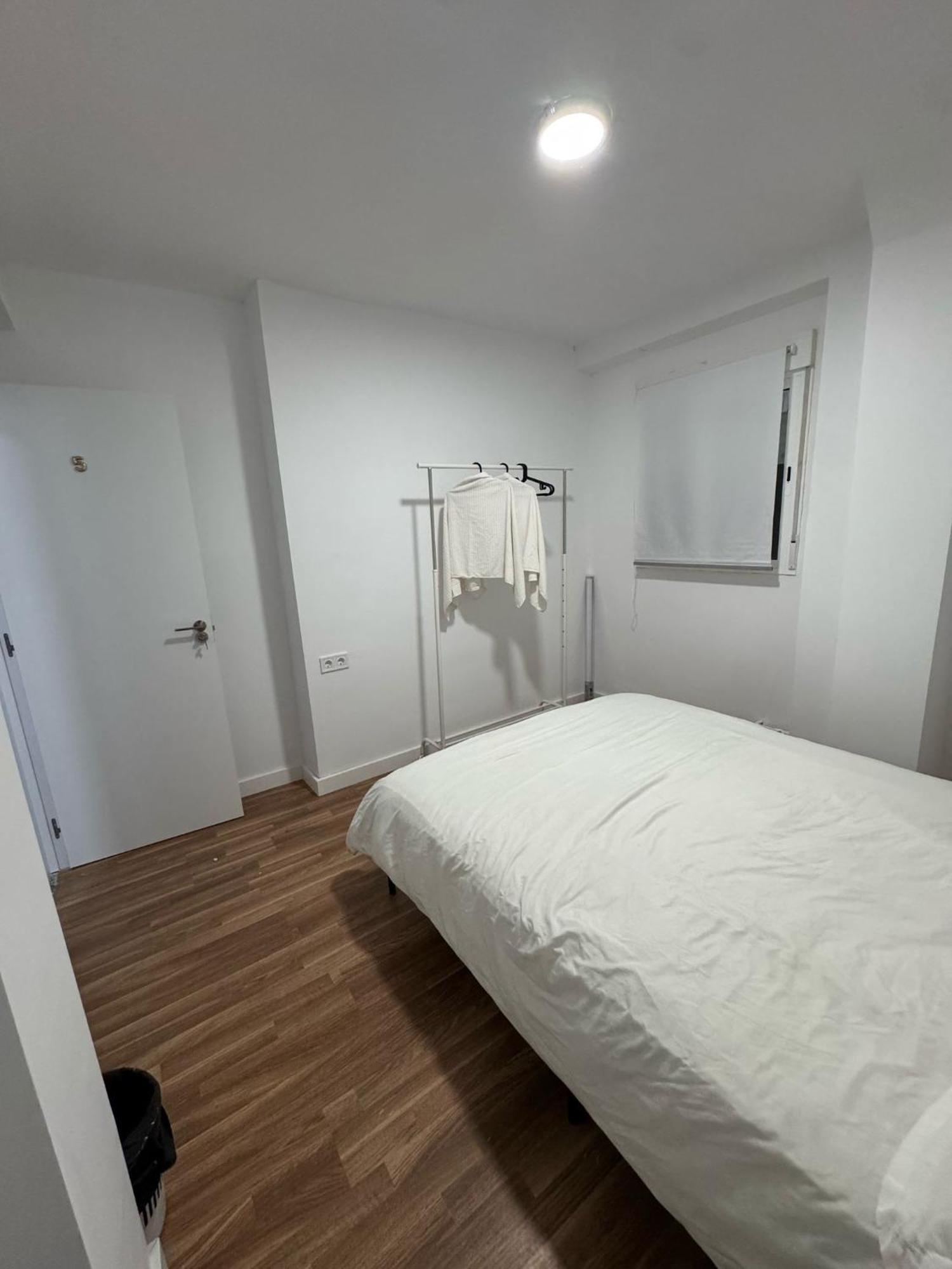 Apartamento De Habitaciones Privadas En El Centro De Málaga Esterno foto